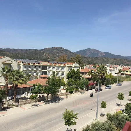 Hotel apartamentowy Manolya